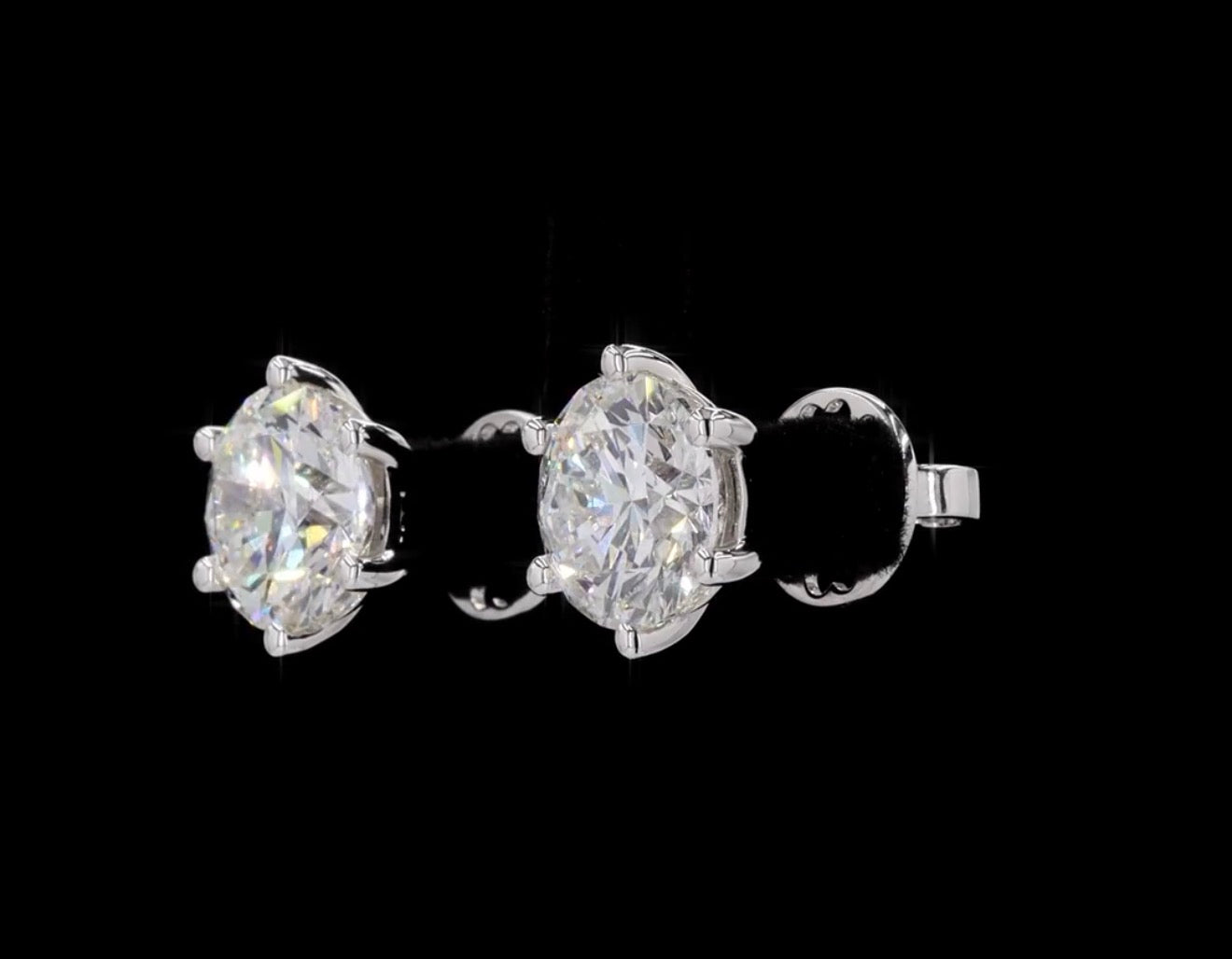 Six-Prong Round Stud Earrings