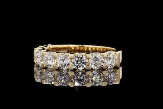 Round Diamond Band